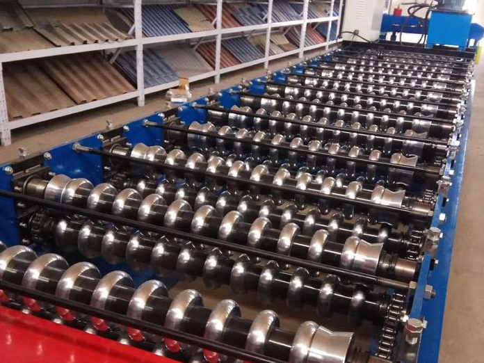 Roofing Corrugated Tile Roll Forming Machine