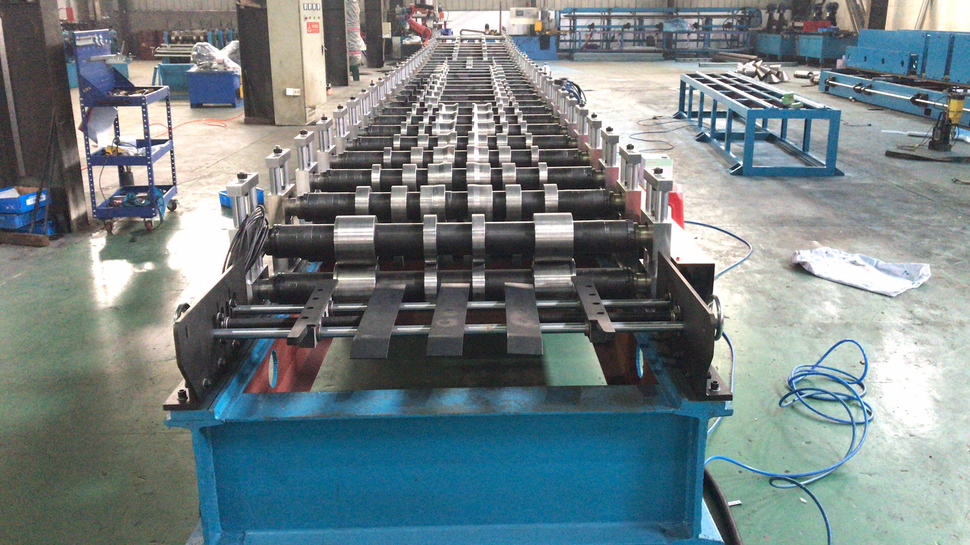 Soundproof/Sound Barrier Panel Making Machine